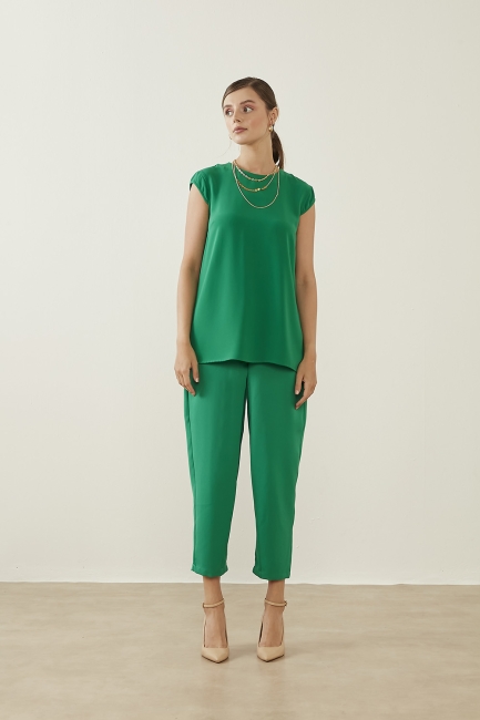 Mizalle Ay Kollu İnce Krep Zümrüt Yeşili Yuvarlak Yaka Bluz - Mizalle (1)