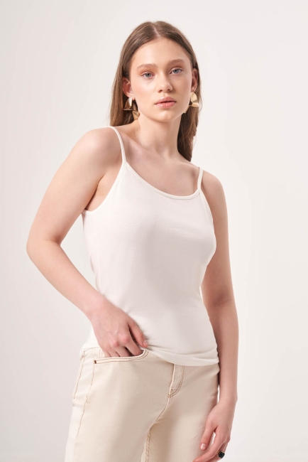 Mizalle İp Askılı Ekru Polyamid Atlet - Mizalle (1)