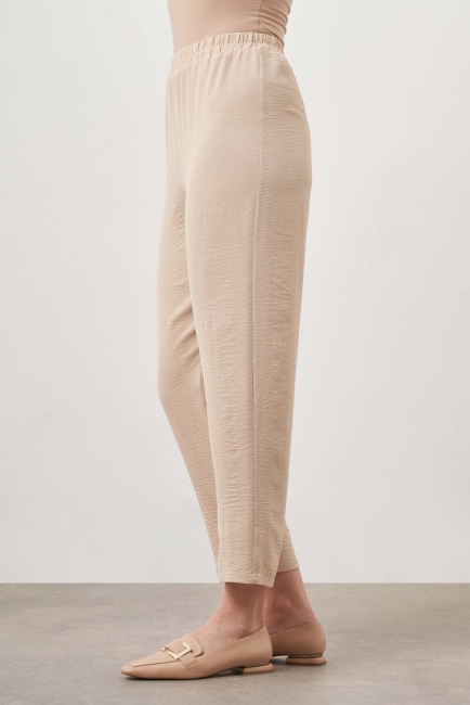 Mizalle Beli Lastikli Bej Rengi İnce Kumaş Pantolon - Mizalle (1)