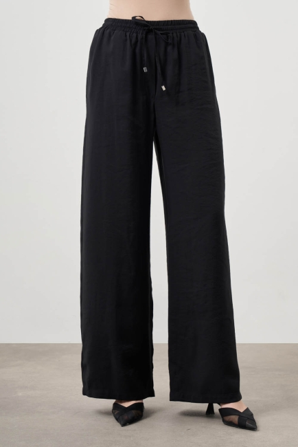 Mizalle Beli Bağcıklı Geniş Paça Modal Karışımlı Siyah Pantolon - Mizalle