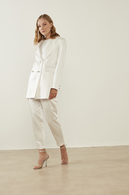 Mizalle Kısa Paça Beli Lastikli Ekru Şık Saten Pantolon - Mizalle