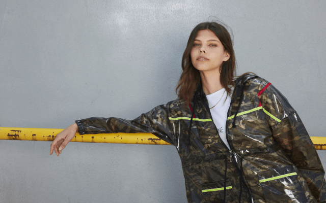 Kadın Giyimde Yeni Trend: Neon Tasarımlar