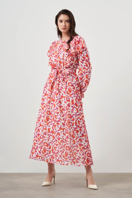 Mizalle Fırfır Detaylı Nar Çiçeği Desenli Uzun Şifon Elbise - Mizalle (1)