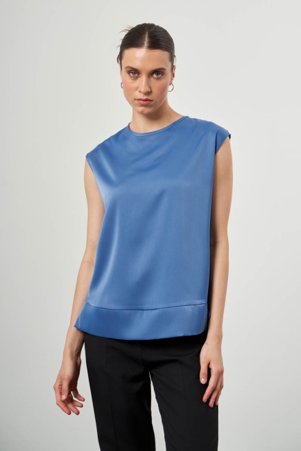 Mizalle Kolsuz Yuvarlak Yaka İndigo Mavi Saten Dökümlü Bluz - Mizalle (1)