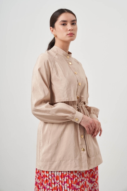 Mizalle Bej Rengi Hakim Yaka Beli Büzgülü Trençkot - Mizalle (1)