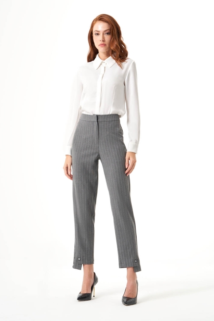 Mizalle Paça Detaylı Gri Çizgili Kumaş Pantolon - Mizalle (1)