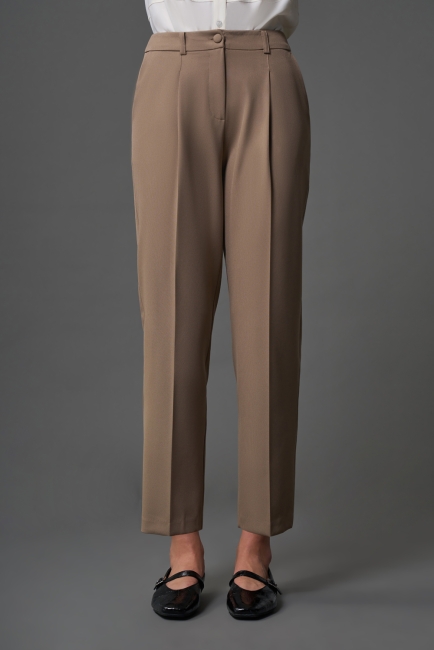 Mizalle Dar Paça Klasik Bej Rengi Kumaş Pantolon - Mizalle (1)