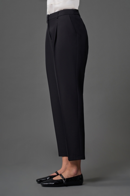 Mizalle Dar Paça Klasik Siyah Kumaş Pantolon - Mizalle (1)