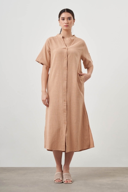 Mizalle Hakim Yaka Keten Görünümlü Camel Kısa Kollu Uzun Yazlık Elbise - Mizalle