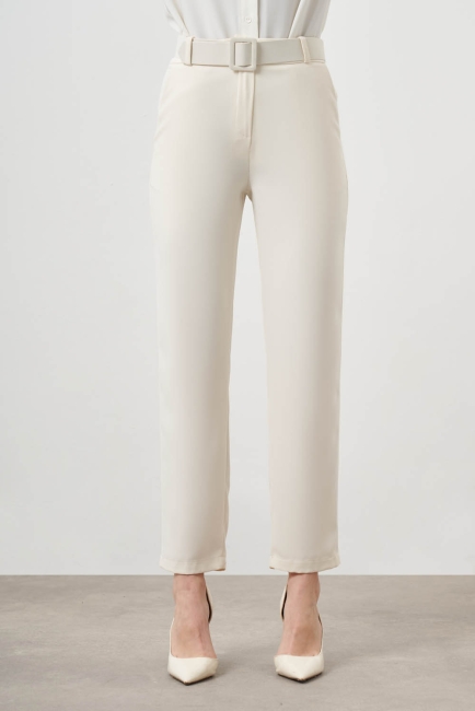 Hazır Kemerli Ekru Pantolon - Mizalle