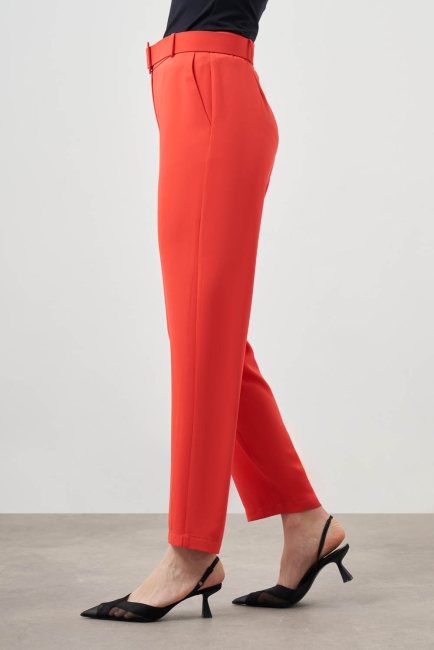 Mizalle Kemerli Klasik Nar Çiçeği Kumaş Pantolon - Mizalle (1)