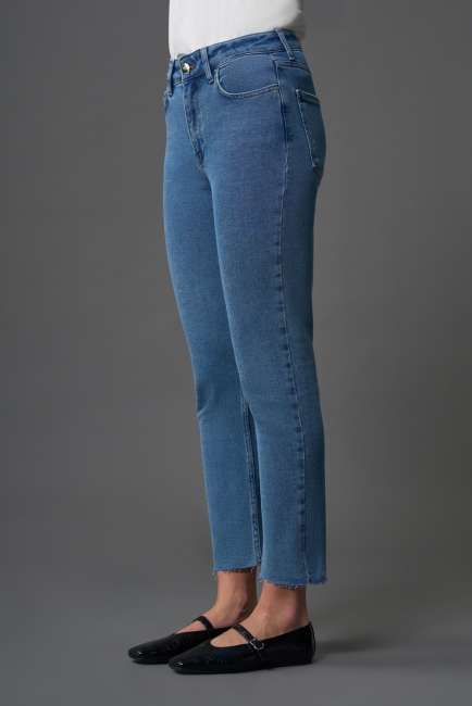 Mizalle Dar Kesim Kesik Paçalı Mom Fit Mavi Denim Pantolon - Mizalle (1)