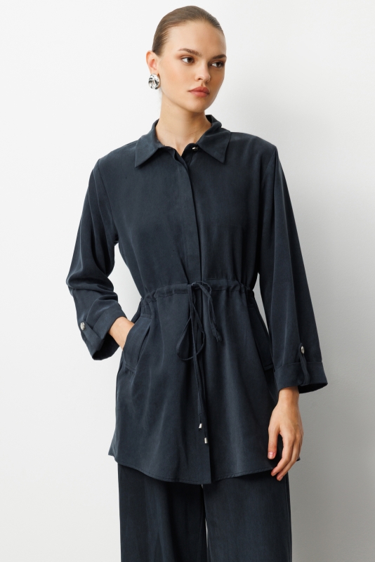 Mizalle Beli Büzgülü Siyah Cupro Tunik · 3