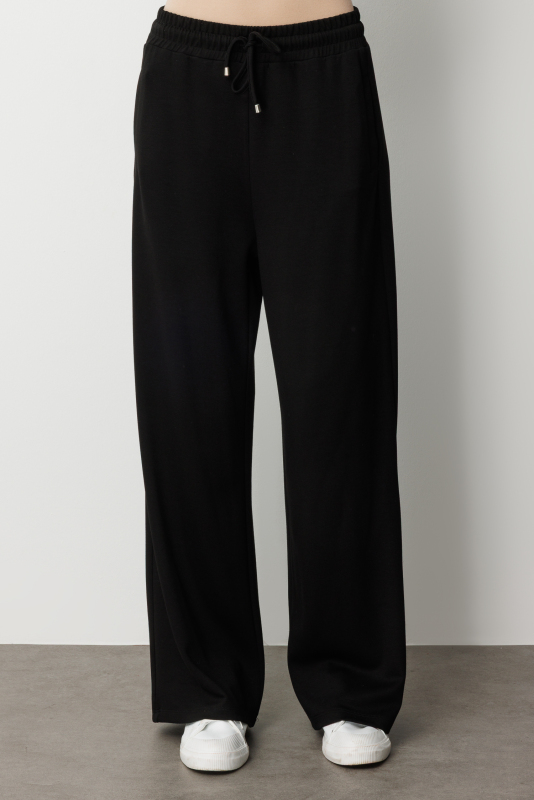 Mizalle Beli Lastikli Yumuşak Dokulu Siyah Jogger Pantolon · 3