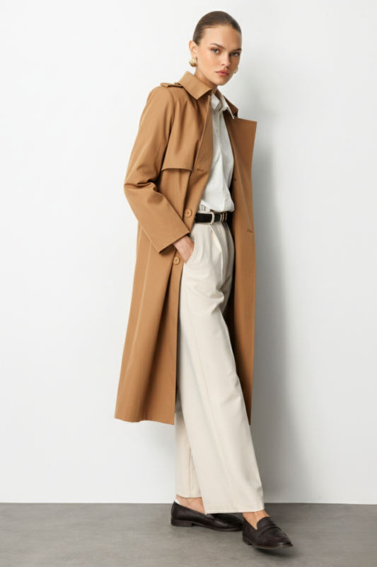Mizalle Camel  Apoletli Klasik Maxi Mac Trençkot · 2