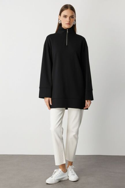 Mizalle Dik Yaka Yarım Fermuarlı Yumuşak Dokulu Siyah Sweatshirt - Mizalle (1)