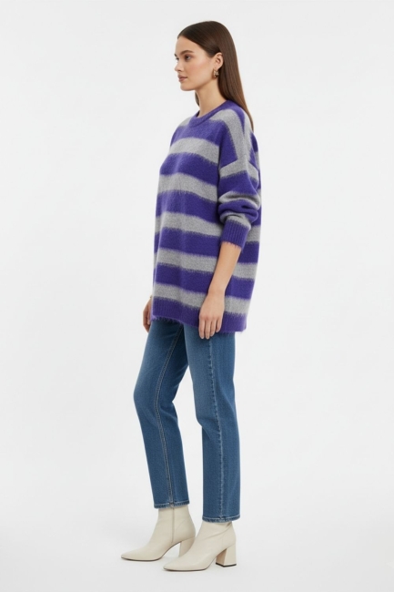 Mizalle Ekstra Oversize Düşük Kollu Gri- Mor Tüylü Triko Kazak - Mizalle (1)