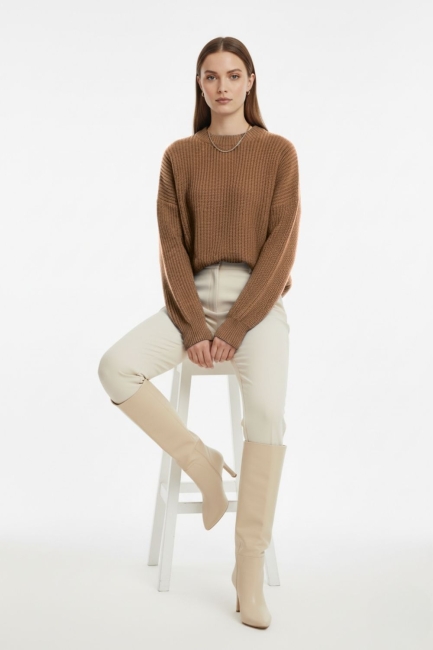 Mizalle Ekstra Oversize Düşük Kollu Selanik Örgü Camel Kazak - Mizalle