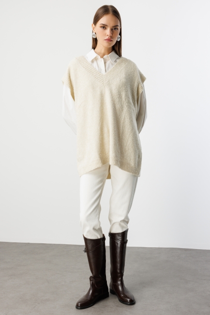 Mizalle Ekstra Oversize V Yaka Uzun Krem Rengi Süveter - Mizalle (1)