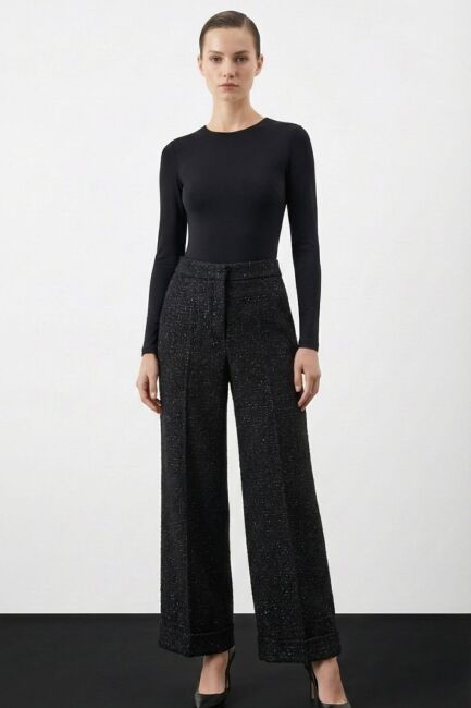 Mizalle Geniş Double Paça Simli Siyah Tüvit Pantolon - Mizalle