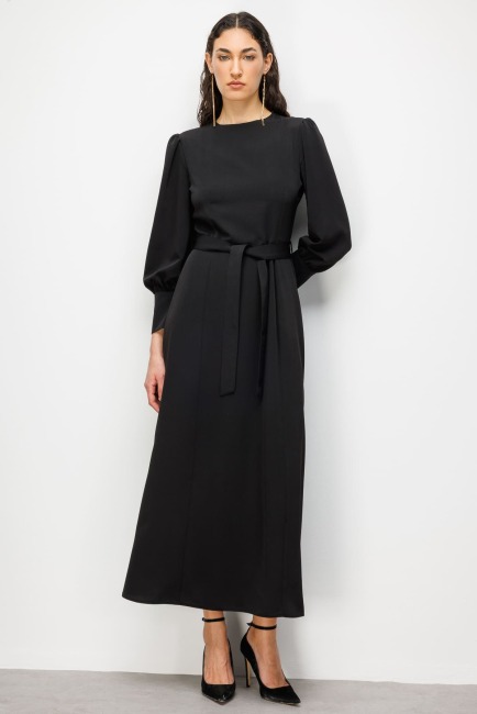 Mizalle Geniş Kol Manşetli Siyah Maksi Kloş Elbise - Mizalle (1)