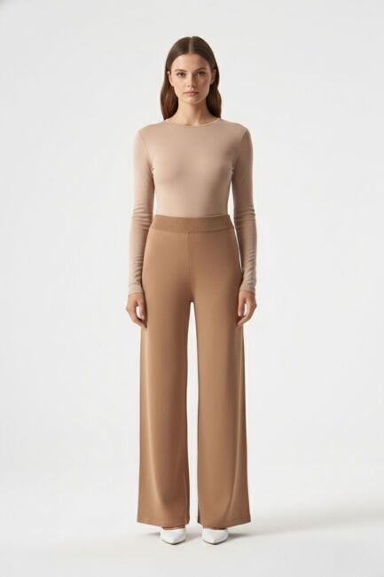 Mizalle Geniş Paça Lastikli Camel Triko Pantolon - Mizalle