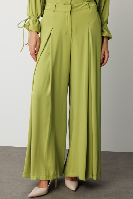 Mizalle Geniş Pileli Bol Kesim Şifon Yeşil Pantolon - Mizalle (1)