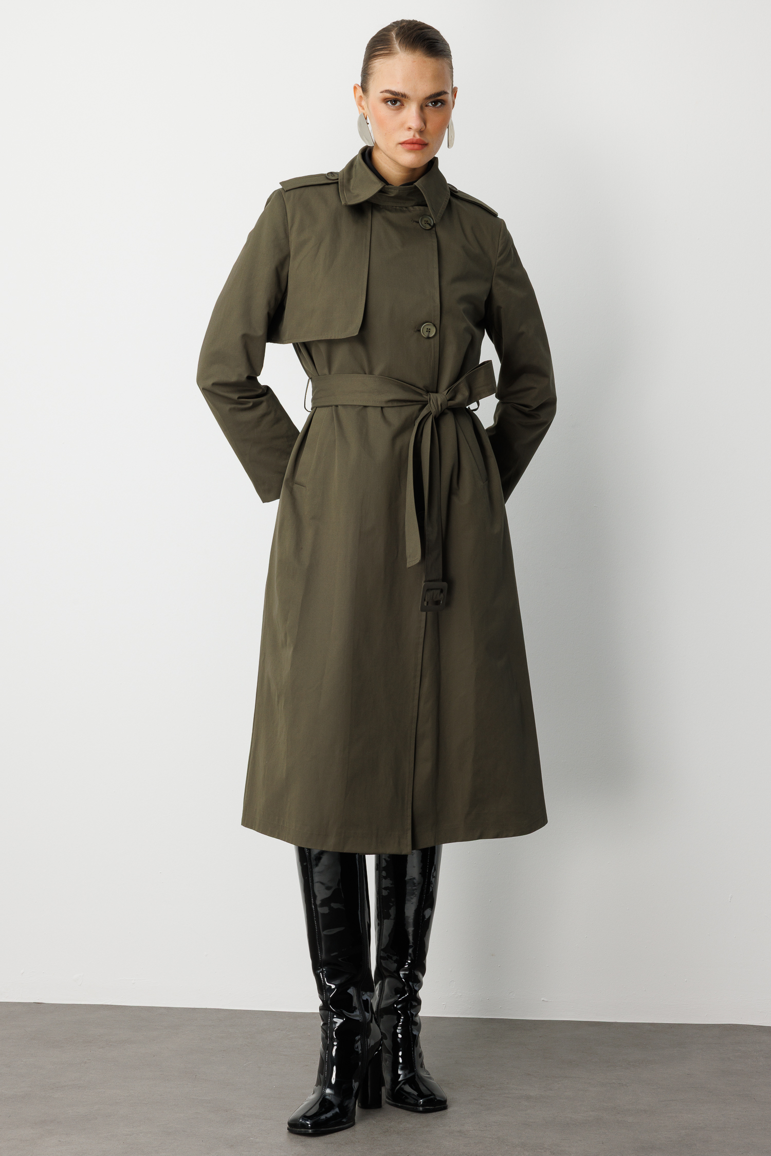 Mizalle Haki Apoletli Klasik Maxi Mac Trençkot - Mizalle