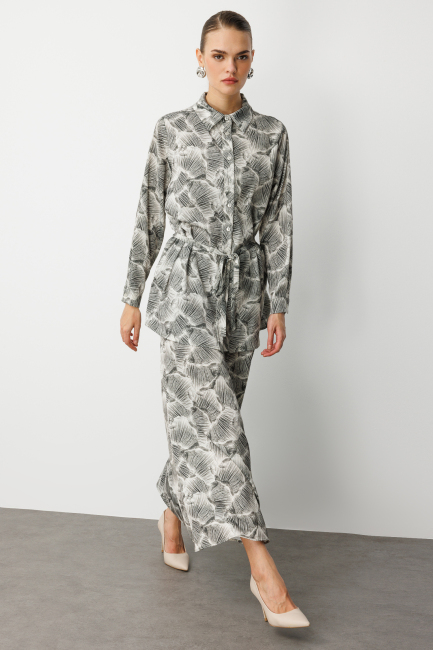 Mizalle Haki Yeşil Yaprak Desenli ip kuşaklı Tunik Gömlek - Mizalle (1)