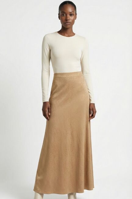 Mizalle Jakarlı Bej Rengi Maksi Etek - Mizalle