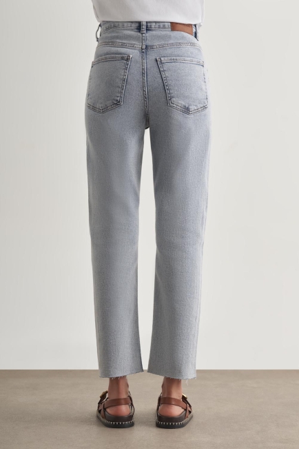 Mizalle Dar Kesim Kesik Paçalı Mom Fit Kar Mavi Denim Pantolon - Mizalle (1)