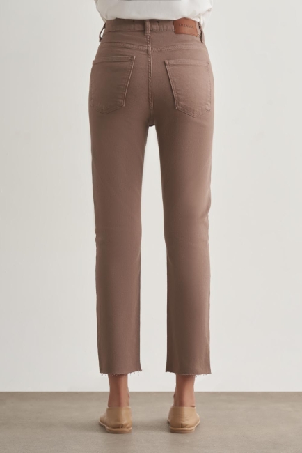 Mizalle Dar Kesim Kesik Paçalı Mom Fit Vizon Rengi Denim Pantolon - Mizalle (1)