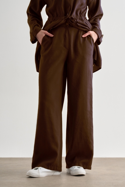 Mizalle Kahverengi Rahat Kesim Geniş Paçalı Modal Pantolon - Mizalle