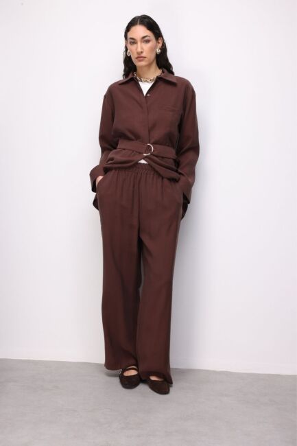 Mizalle Modal Dokulu Beli Lastikli Kahverengi Pantolon - Mizalle