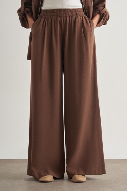 Mizalle Modal Karışımlı Rahat Kesim Beli Lastikli Kahverengi Pantolon - Mizalle (1)