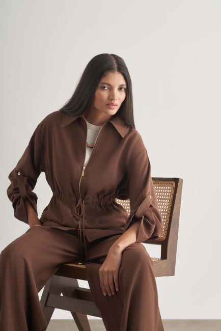 Mizalle Modal Karışımlı Rahat Kesim Beli Lastikli Kahverengi Pantolon - Mizalle