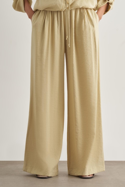 Mizalle Modal Karışımlı Rahat Kesim Beli Lastikli Su Yeşili Pantolon - Mizalle