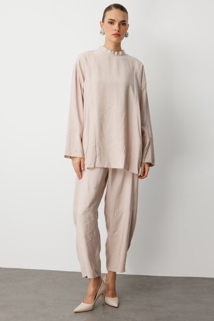 Mizalle Oversize Yüksek Yaka Modal Karışımlı Bej Rengi Tunik - Mizalle (1)