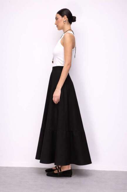Mizalle Pamuklu Evaze Volanlı Maksi Siyah Etek - Mizalle (1)