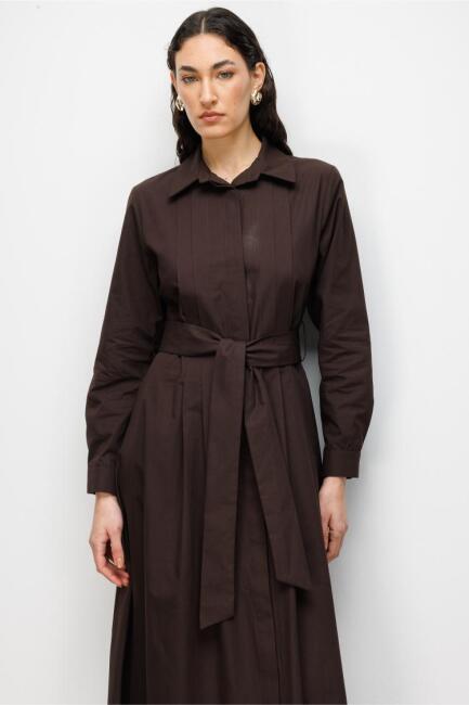 Mizalle Premium Saf Pamuk Kahverengi Piliseli Uzun Elbise - Mizalle (1)