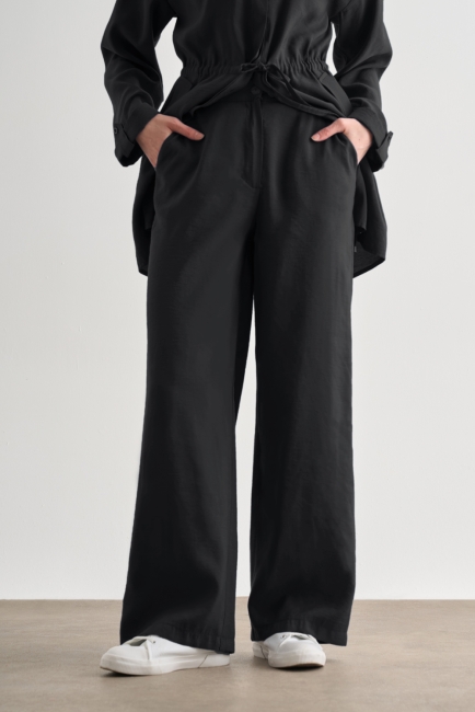 Mizalle Siyah Rahat Kesim Geniş Paçalı Modal Pantolon - Mizalle (1)