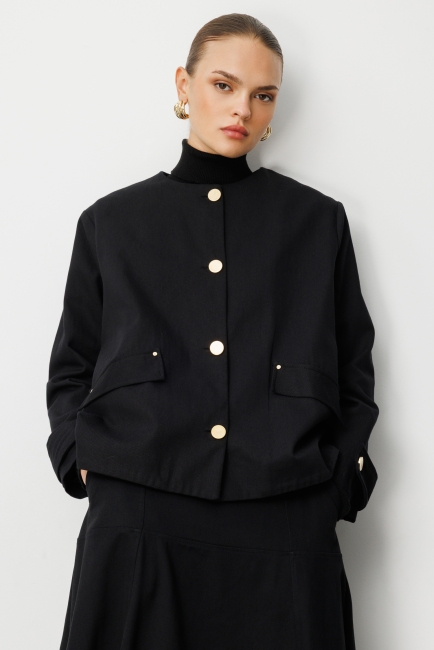 Mizalle Siyah Yuvarlak Yaka Gold Düğmeli Oversize Ceket - Mizalle