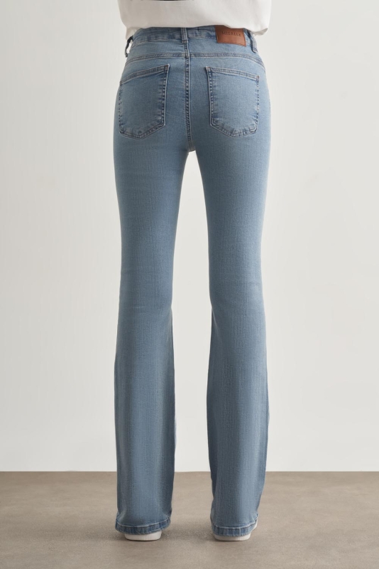 Mizalle Skinny Fit Flare Paça Açık Mavi Denim Pantolon · 5