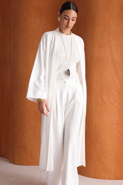 Mizalle Viskoz Kemerli Beyaz Kimono - Mizalle