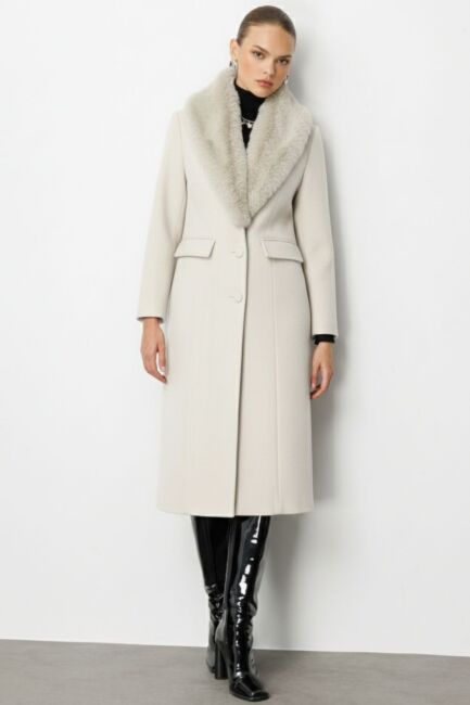 Mizalle Yakası Kürklü Uzun Bej Rengi Yünlü Kaşe Palto - Mizalle (1)