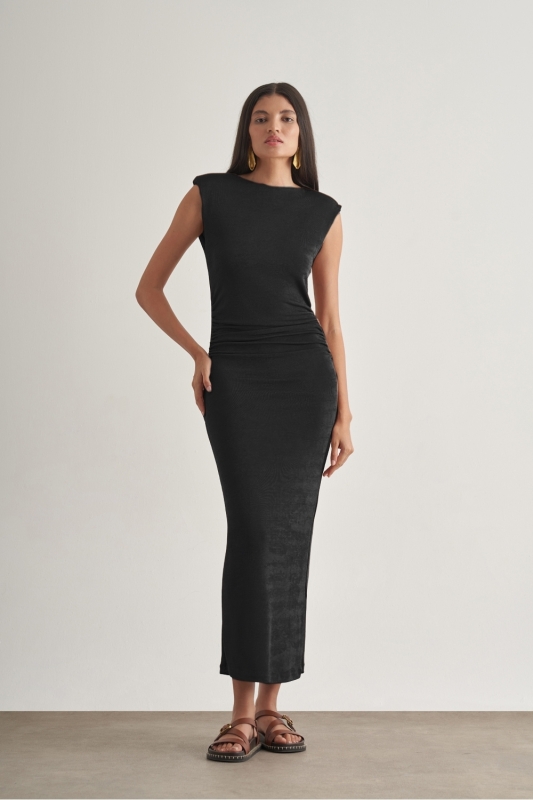 Mizalle Yan büzgü Detaylı Vatkalı Uzun Kolsuz Siyah Bodycon Elbise · 3