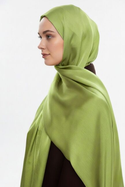 Mizalle & YAQA Özel Saten Dokulu Fıstık Yeşili Şal - Mizalle (1)