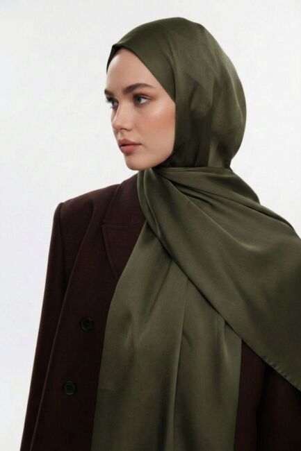 Mizalle & YAQA Özel Saten Dokulu Koyu Haki Şal - Mizalle