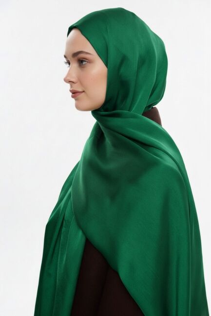 Mizalle & YAQA Özel Saten Dokulu Zümrüt Yeşili Şal - Mizalle (1)