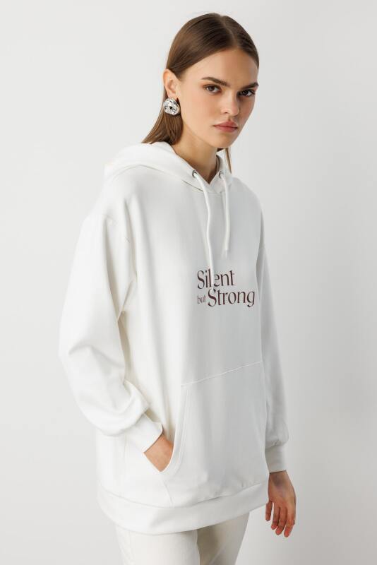 Mizalle Yumuşak Dokulu Kapüşonlu Ekru Sweatshirt · 3